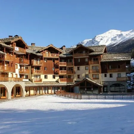 Cosy 4 Pers. Au Pied Des Pistes Avec Piscine Et Parking - Fr-1-508-143 Lanslebourg-Mont-Cenis